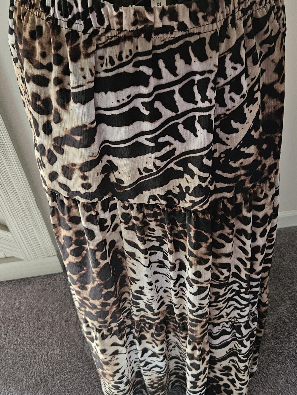 TravelSmith Leopard-Pattern Maxi Skirt in Black and Brown $18.sz M